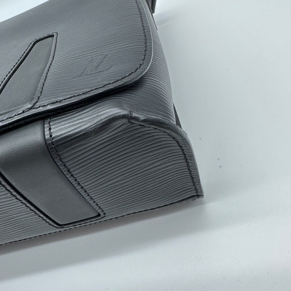 Louis Vuitton Harrington PM Messenger Epi Leather Noir Brand New with Tags - Picture 5 of 16
